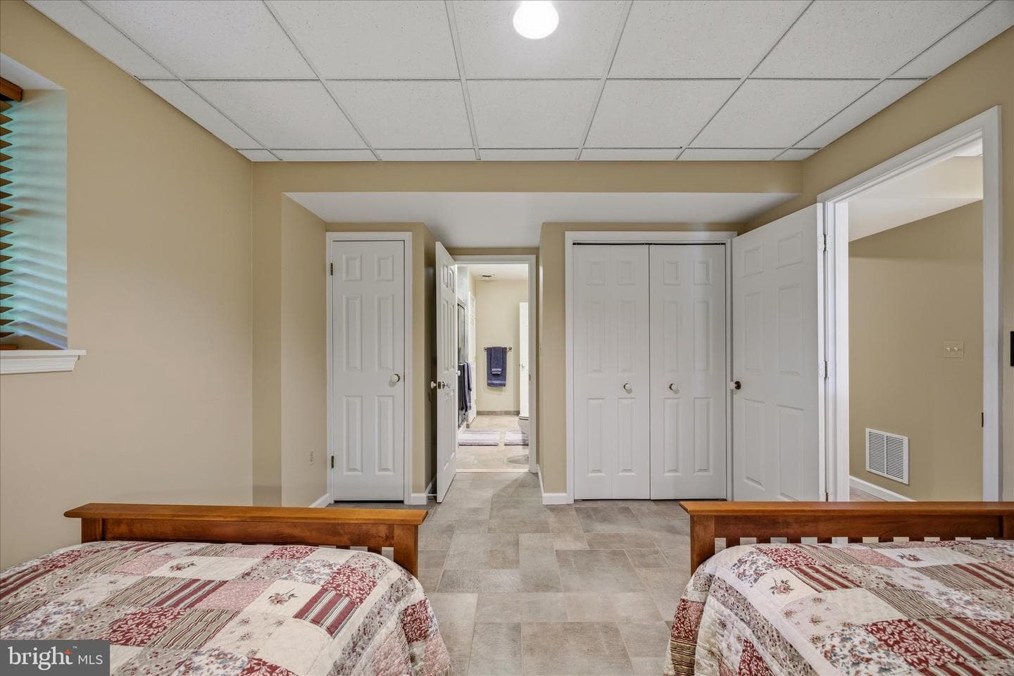 8 Rolling Farm Court photo 42