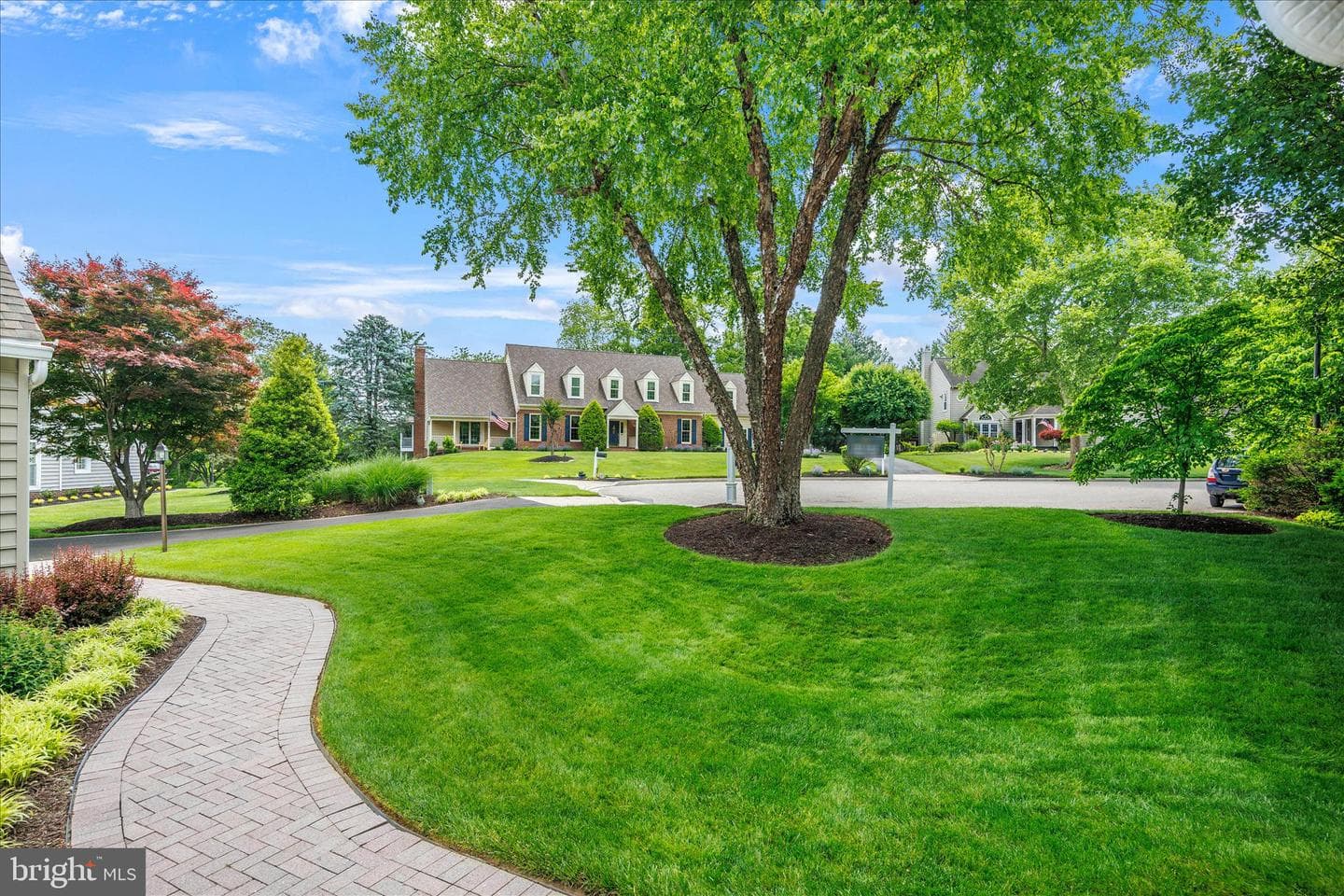 8 Rolling Farm Court photo 5