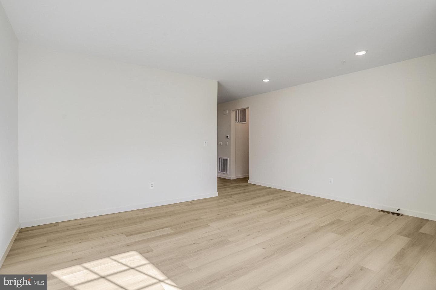 623 Berrymans Lane photo 9