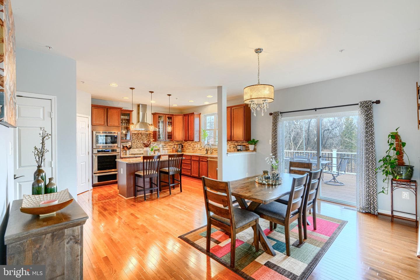 406 Sherwood Road photo 18