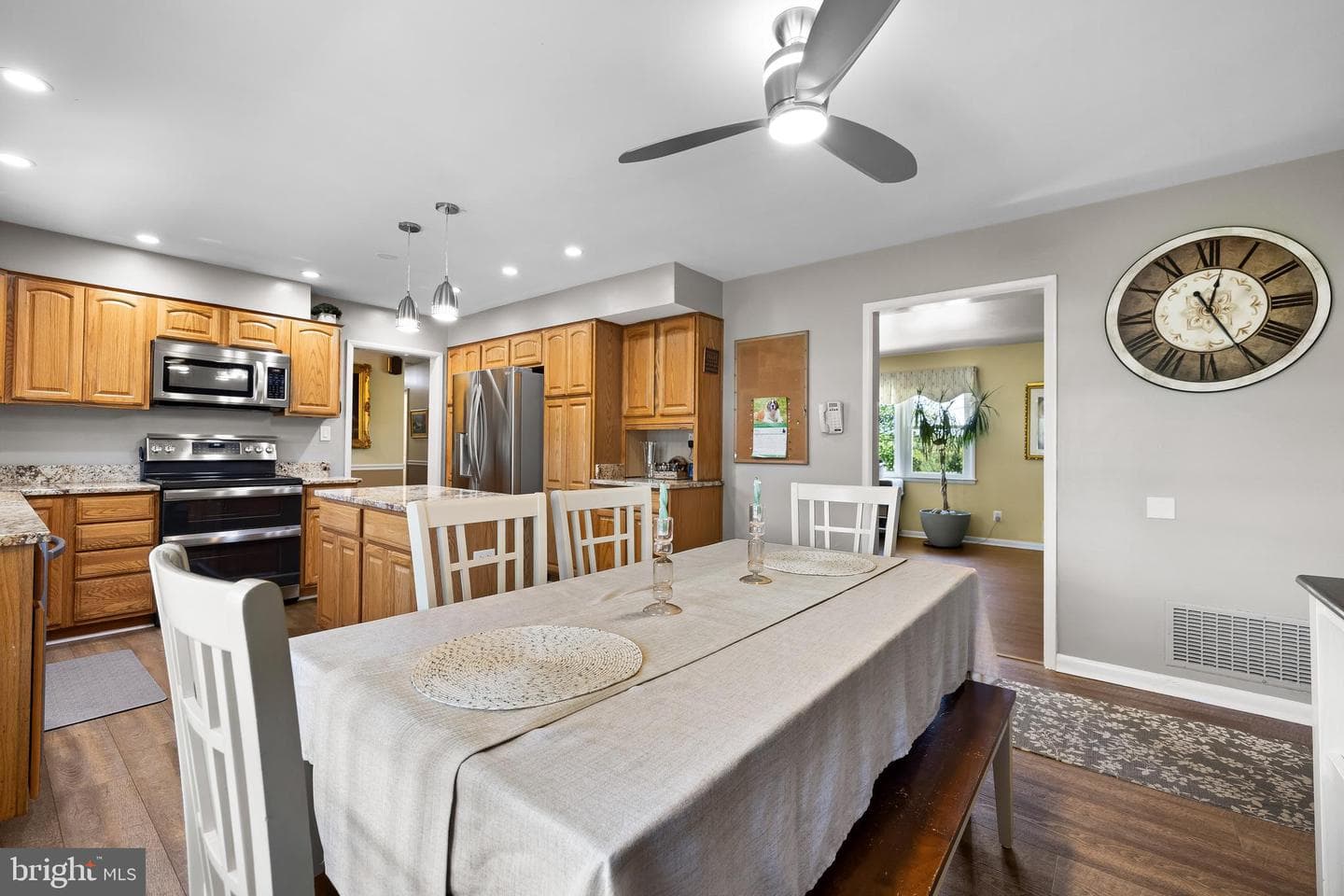 8928 Satyr Hill photo 15