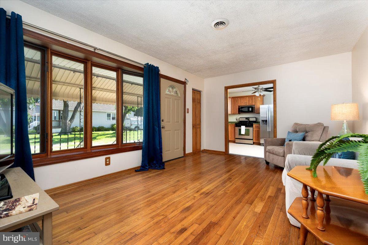 3231 Grace Road photo 9