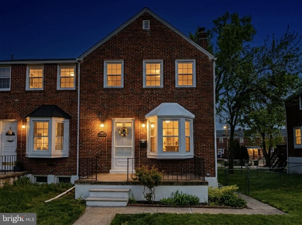 1615 Thetford Road photo 2