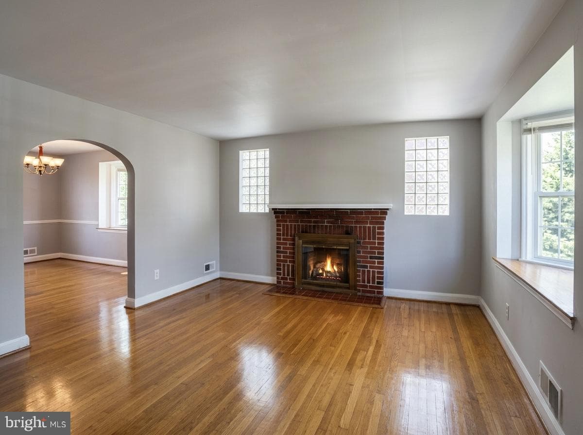 1615 Thetford Road photo 3