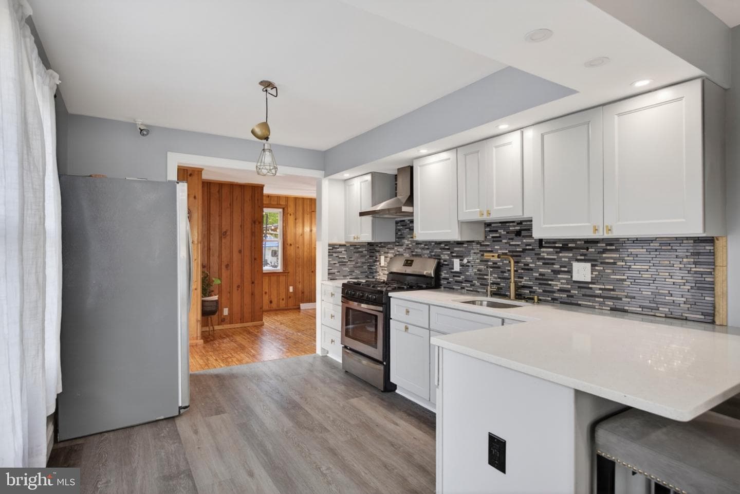946 Martin Road photo 10
