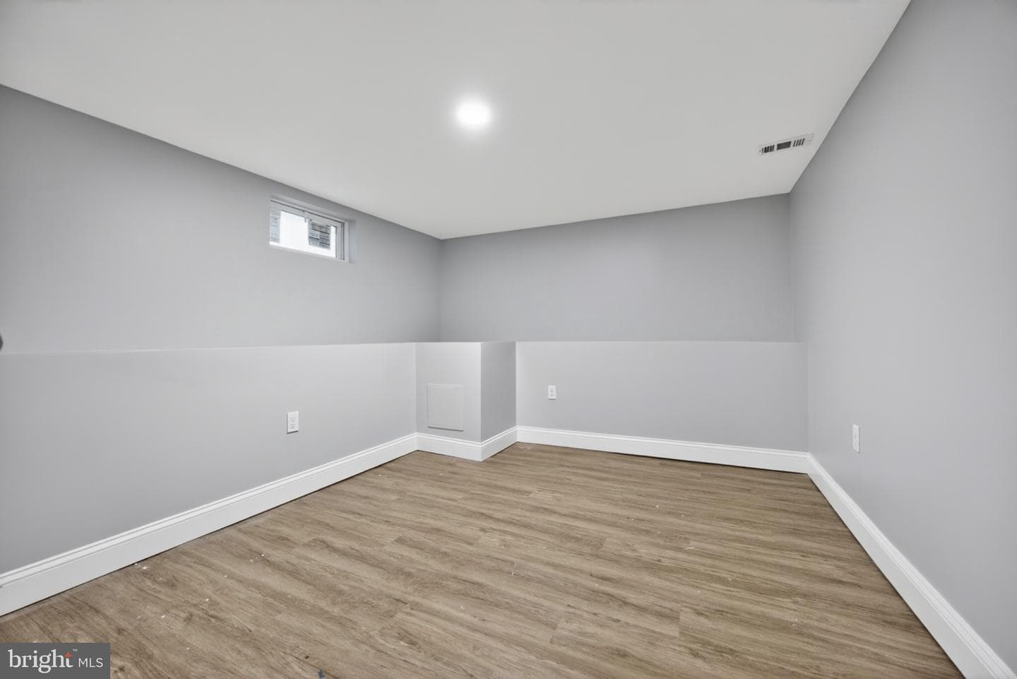 946 Martin Road photo 38