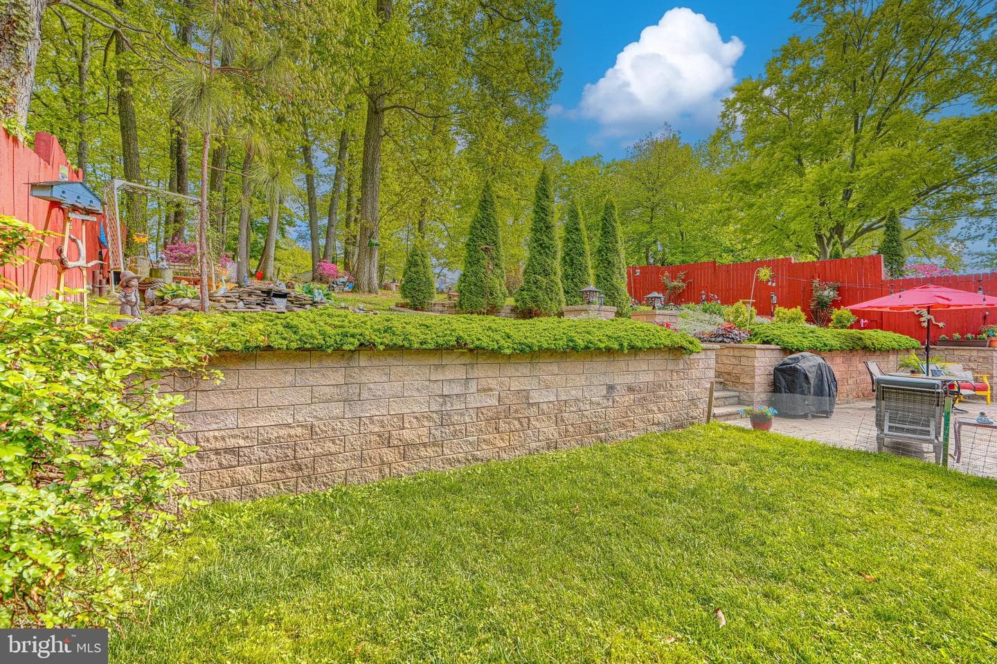 9807 Hilltop Drive photo 8