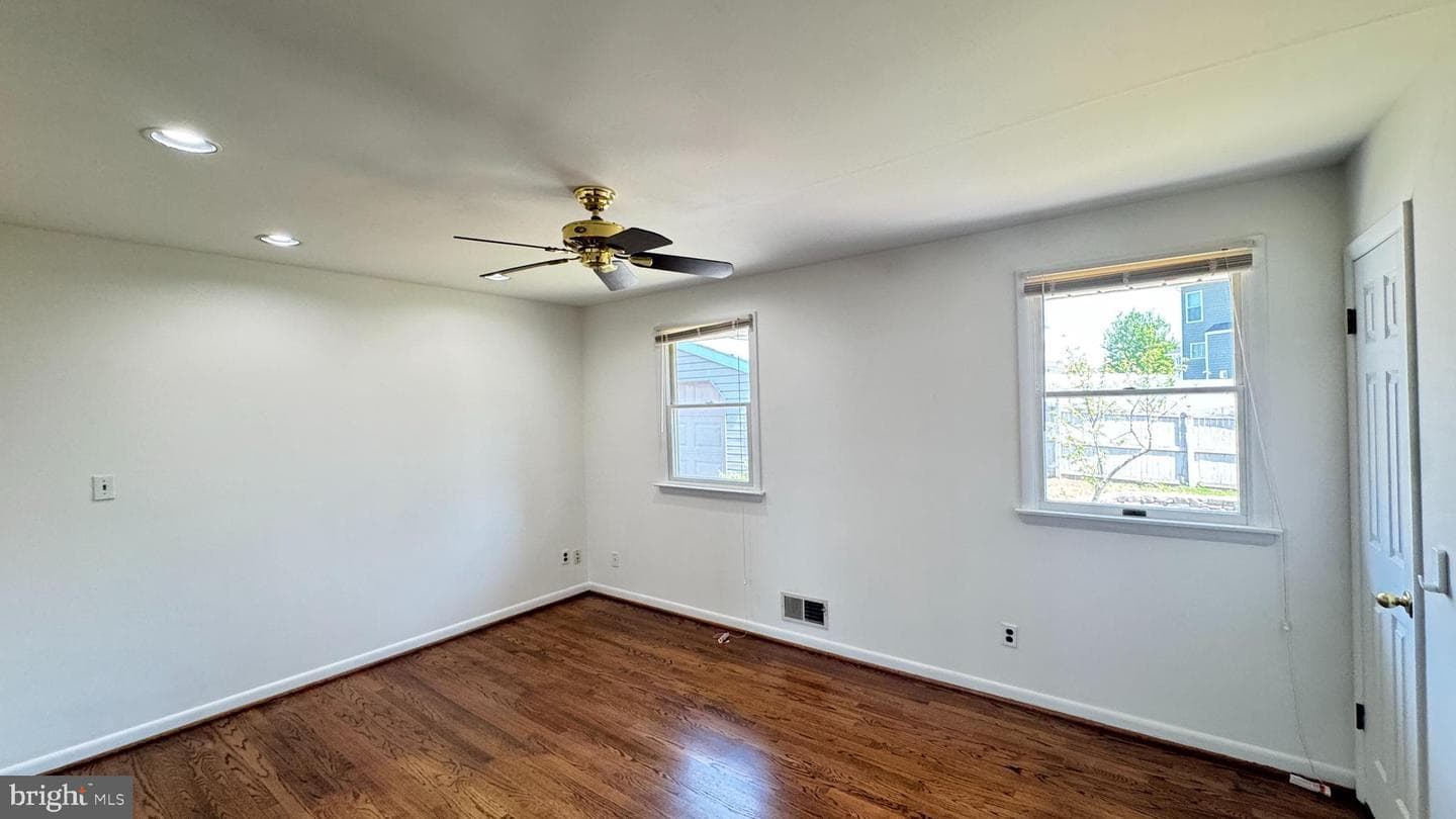 7835 Perry photo 21