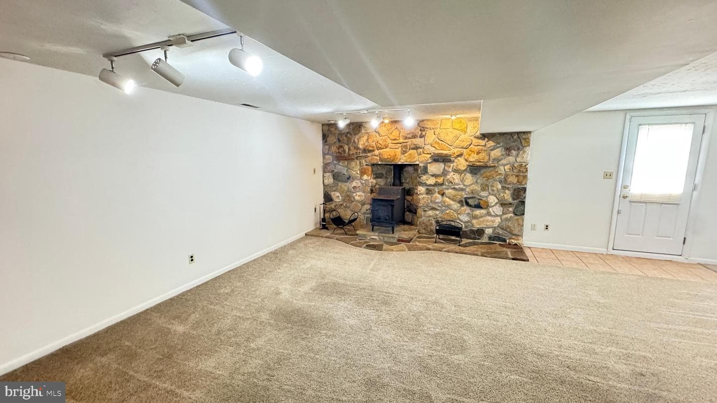 7835 Perry photo 29