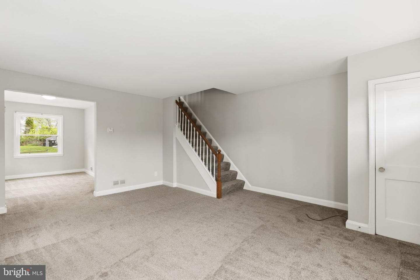 1107 Marlyn Ave N photo 5