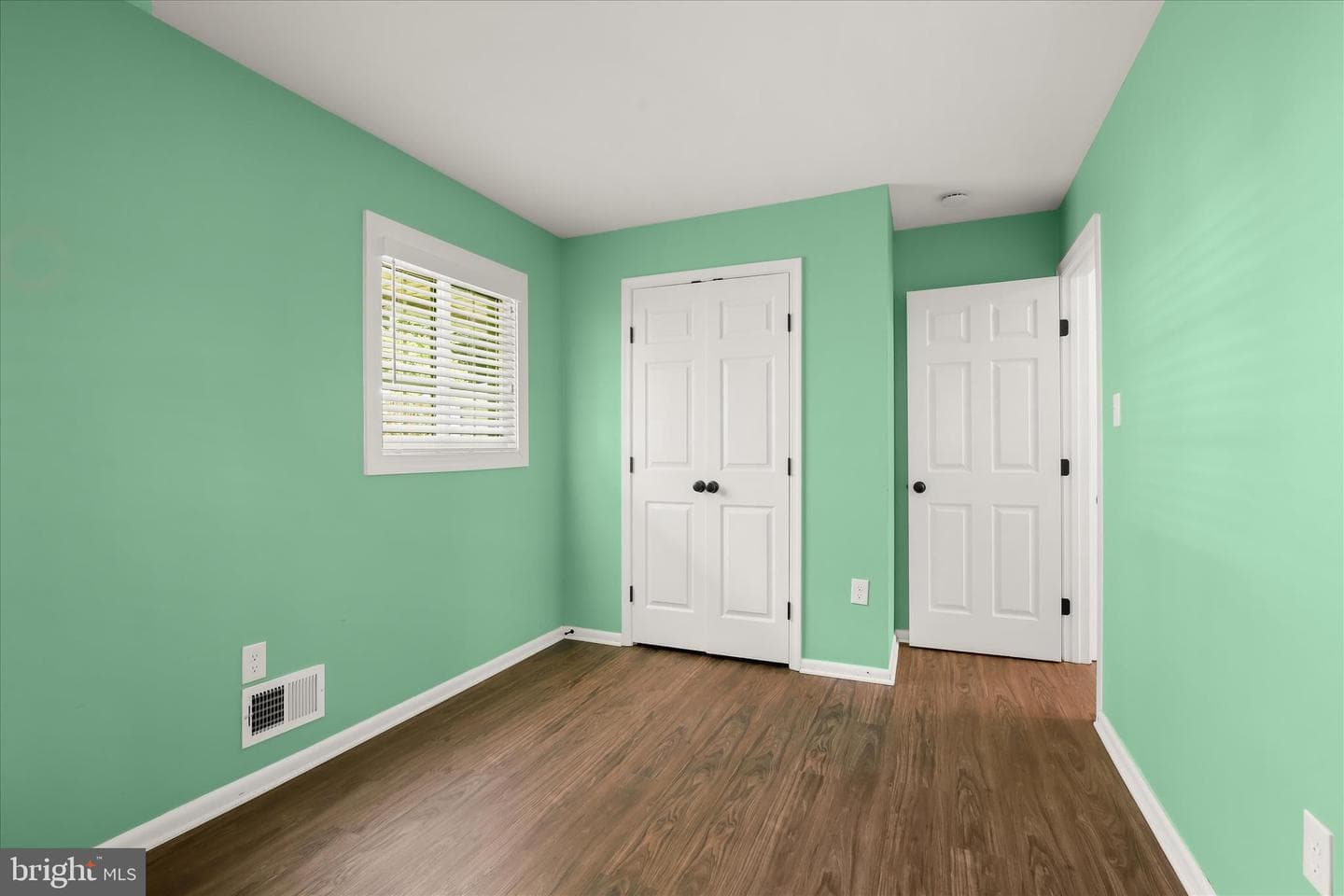 201 Suter Road photo 33