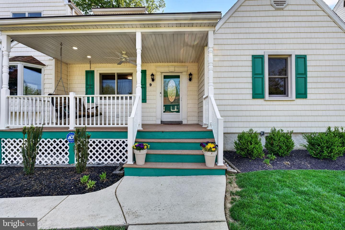 9 Maple Avenue photo 92