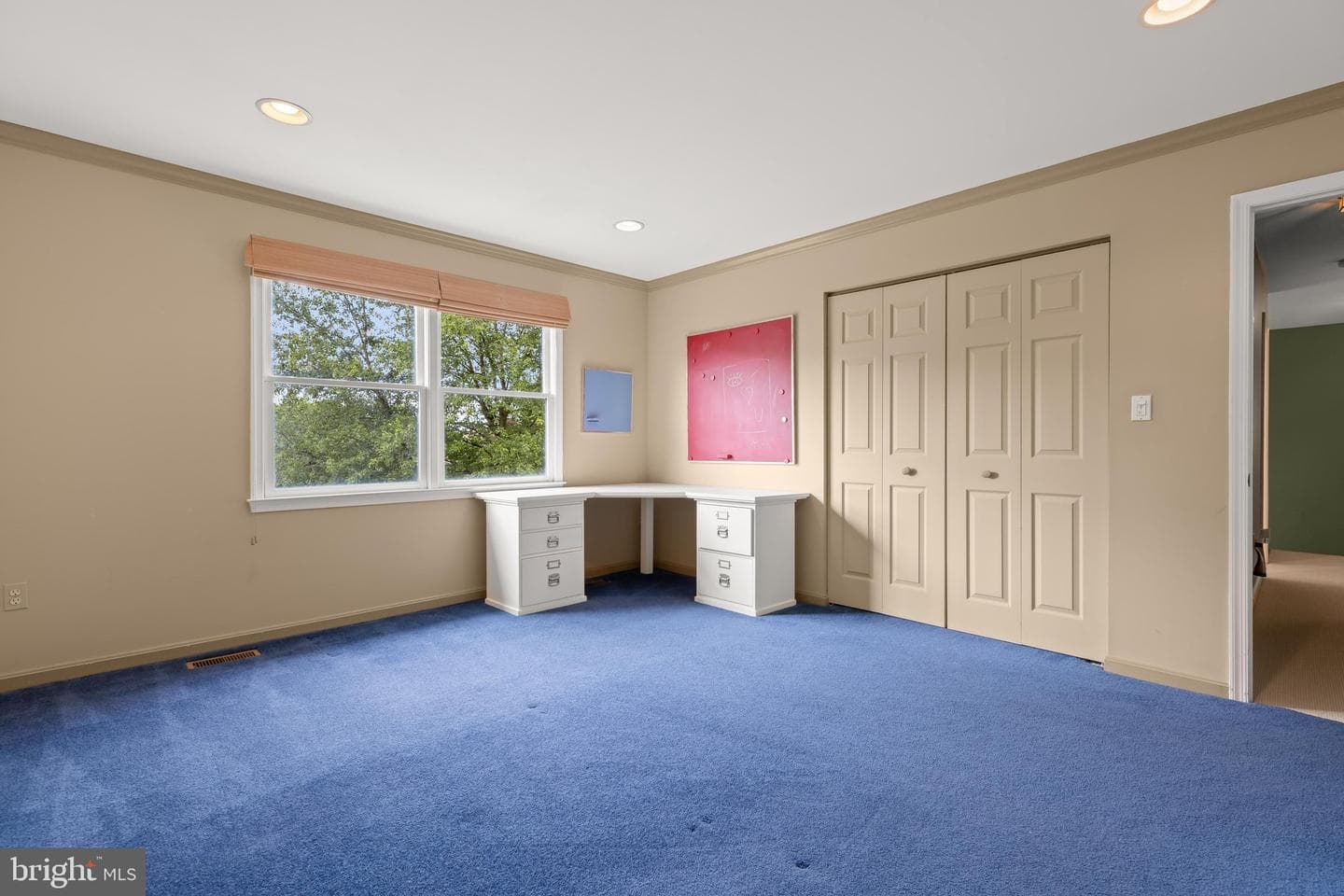 16 Charing Court photo 41