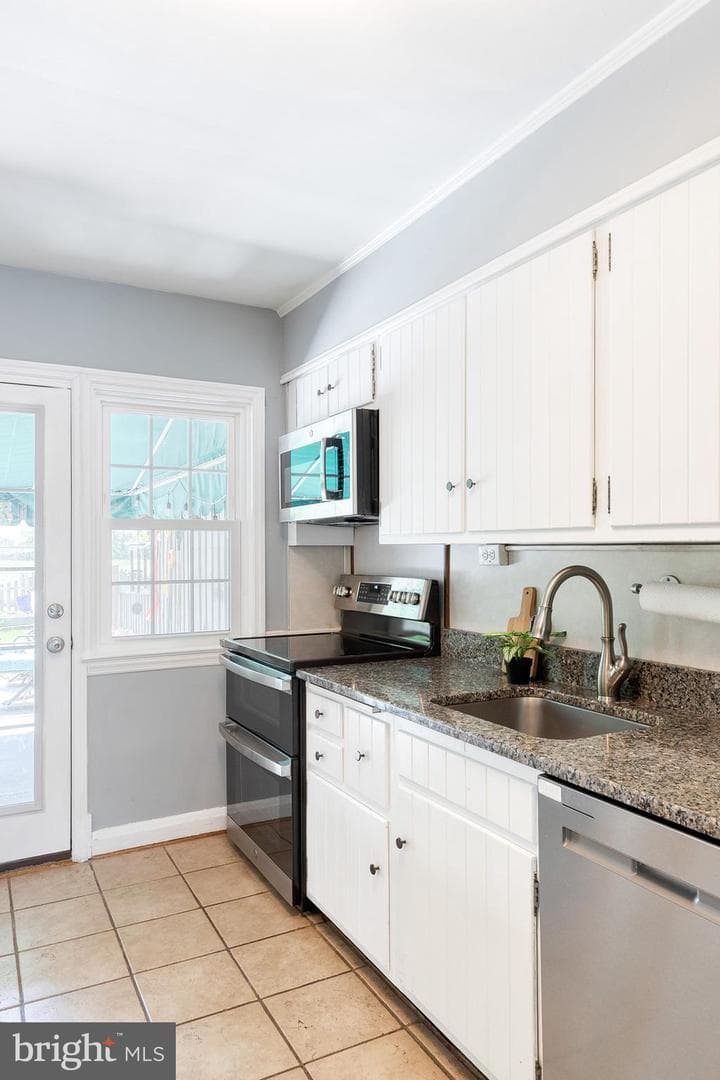 303 Overbrook Road photo 18