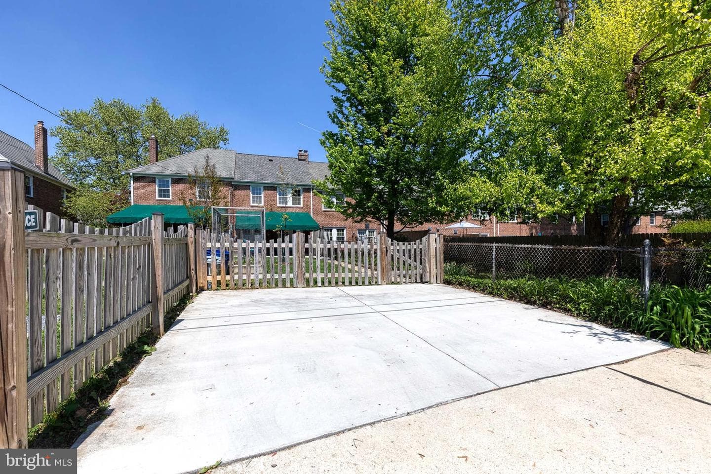 303 Overbrook Road photo 38