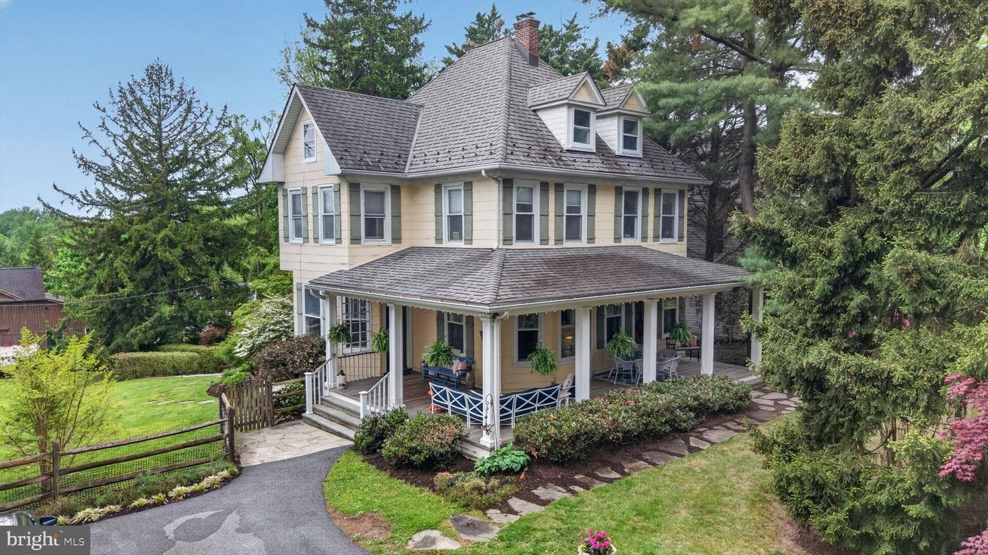 605 W Joppa Road W photo 1