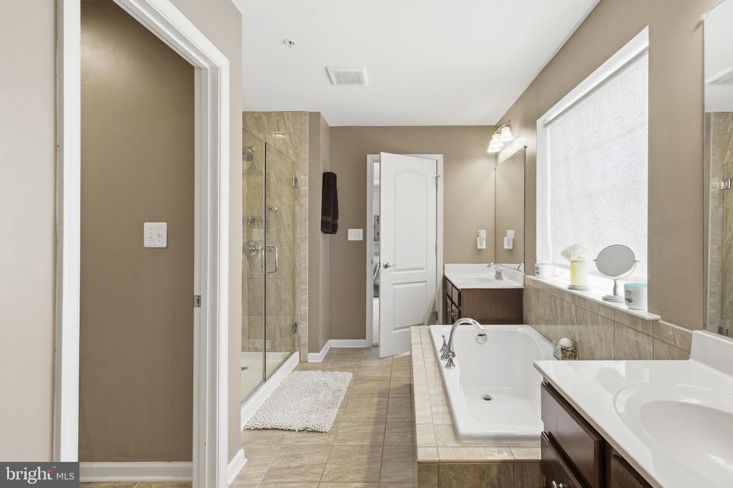 607 Long Wall Drive photo 31