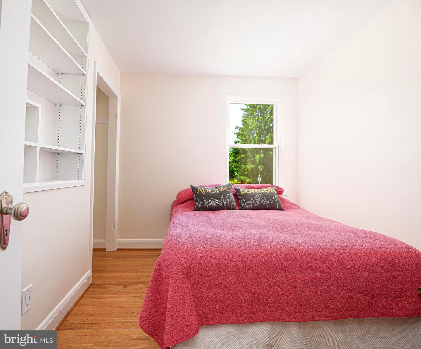 4210 Cardwell photo 13