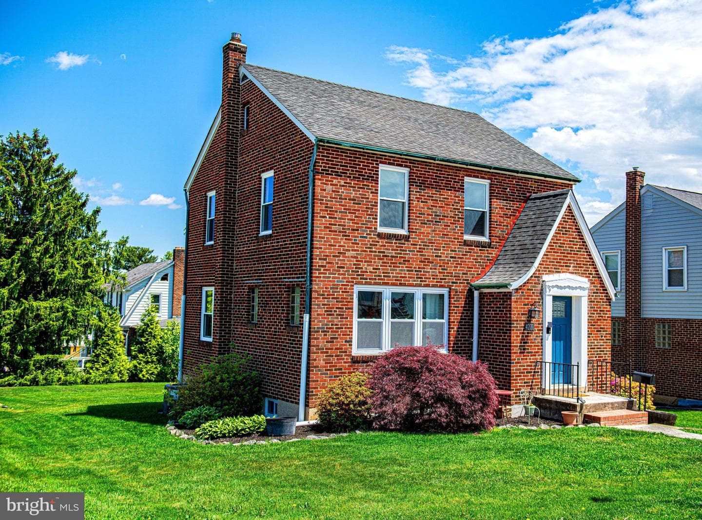 4210 Cardwell photo 3