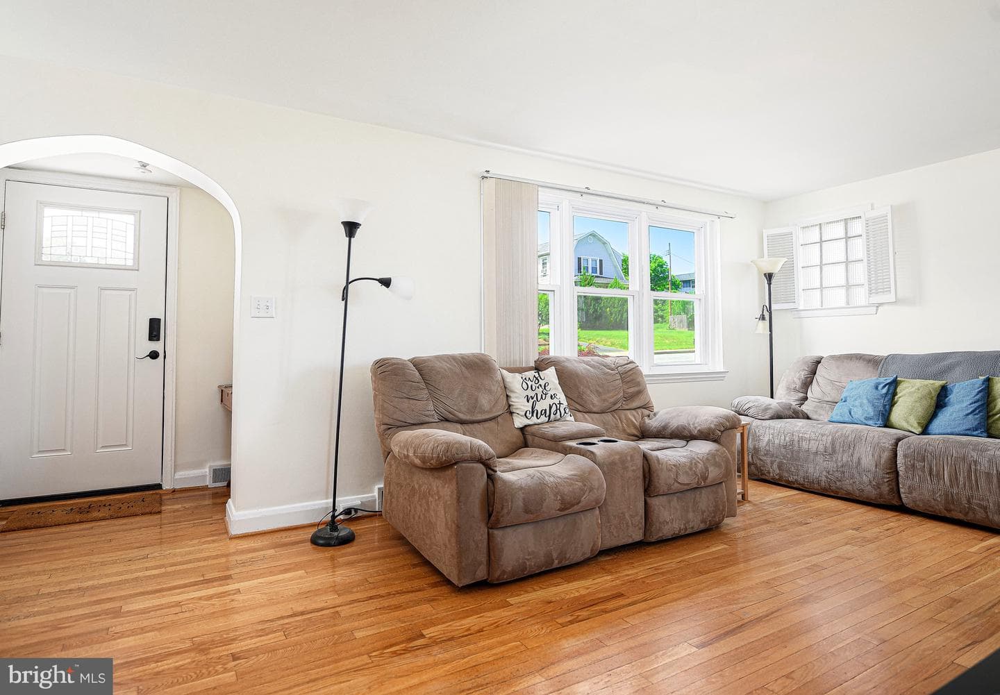 4210 Cardwell photo 5