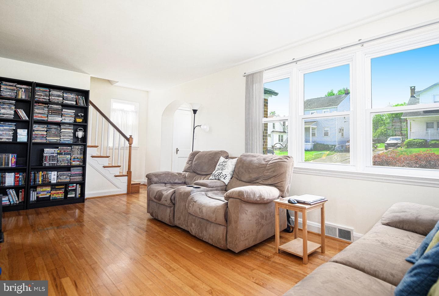 4210 Cardwell photo 7