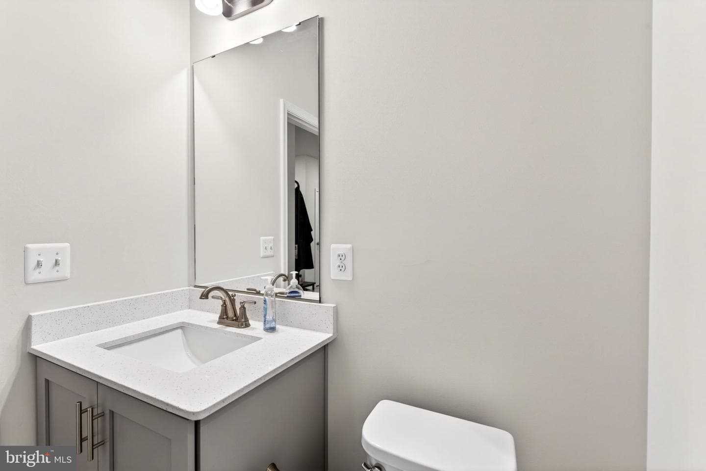 6512 Greenleigh photo 28