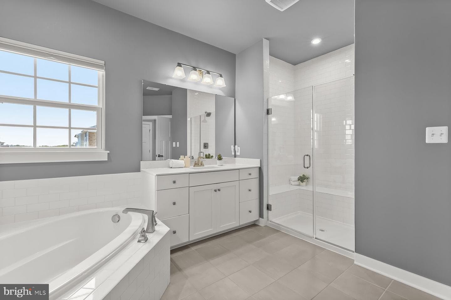 6207 Islington Street photo 28