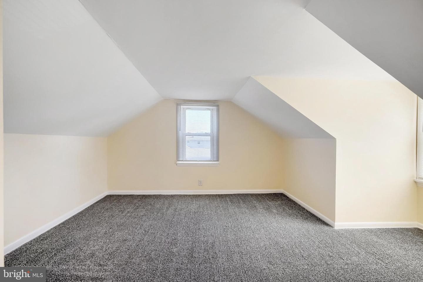 327 Wye Road photo 12