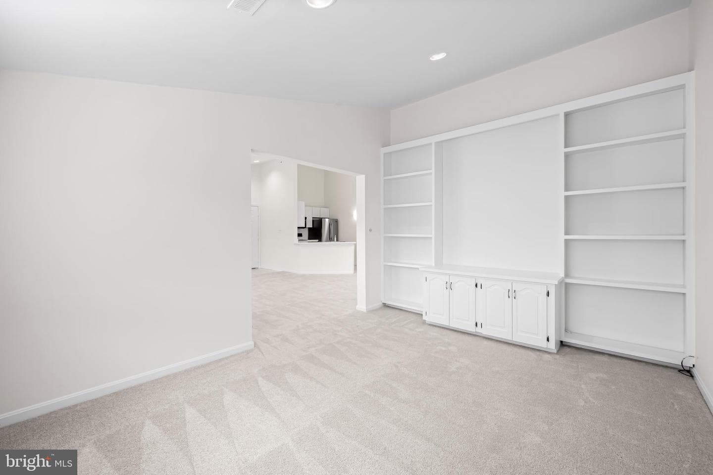 9 Tintern Court #304 photo 14