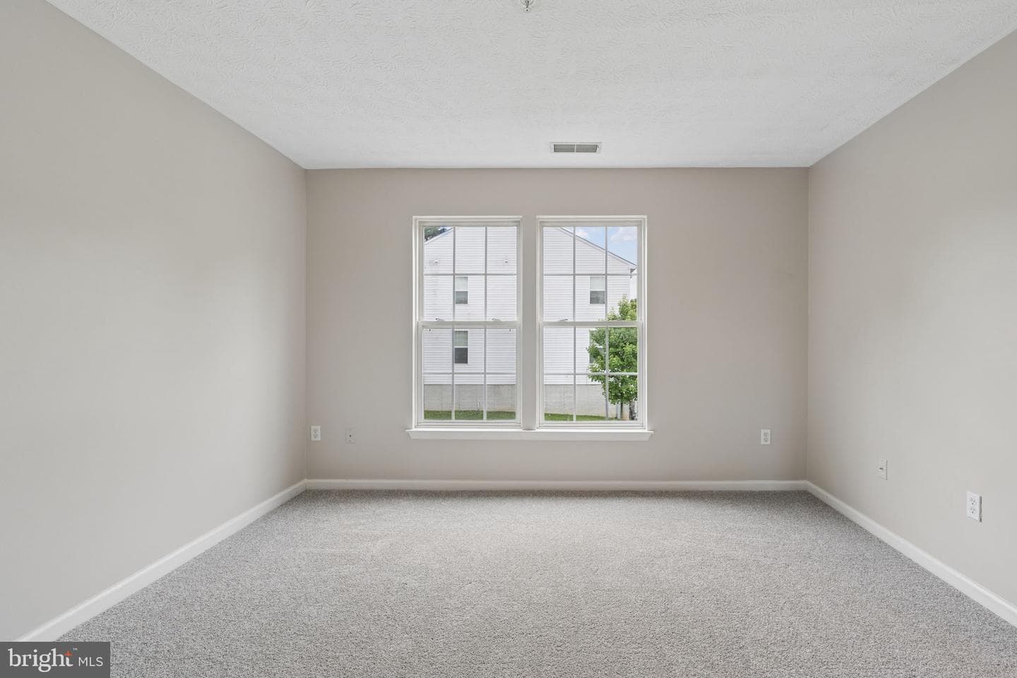 9314 Vanguard Court photo 27