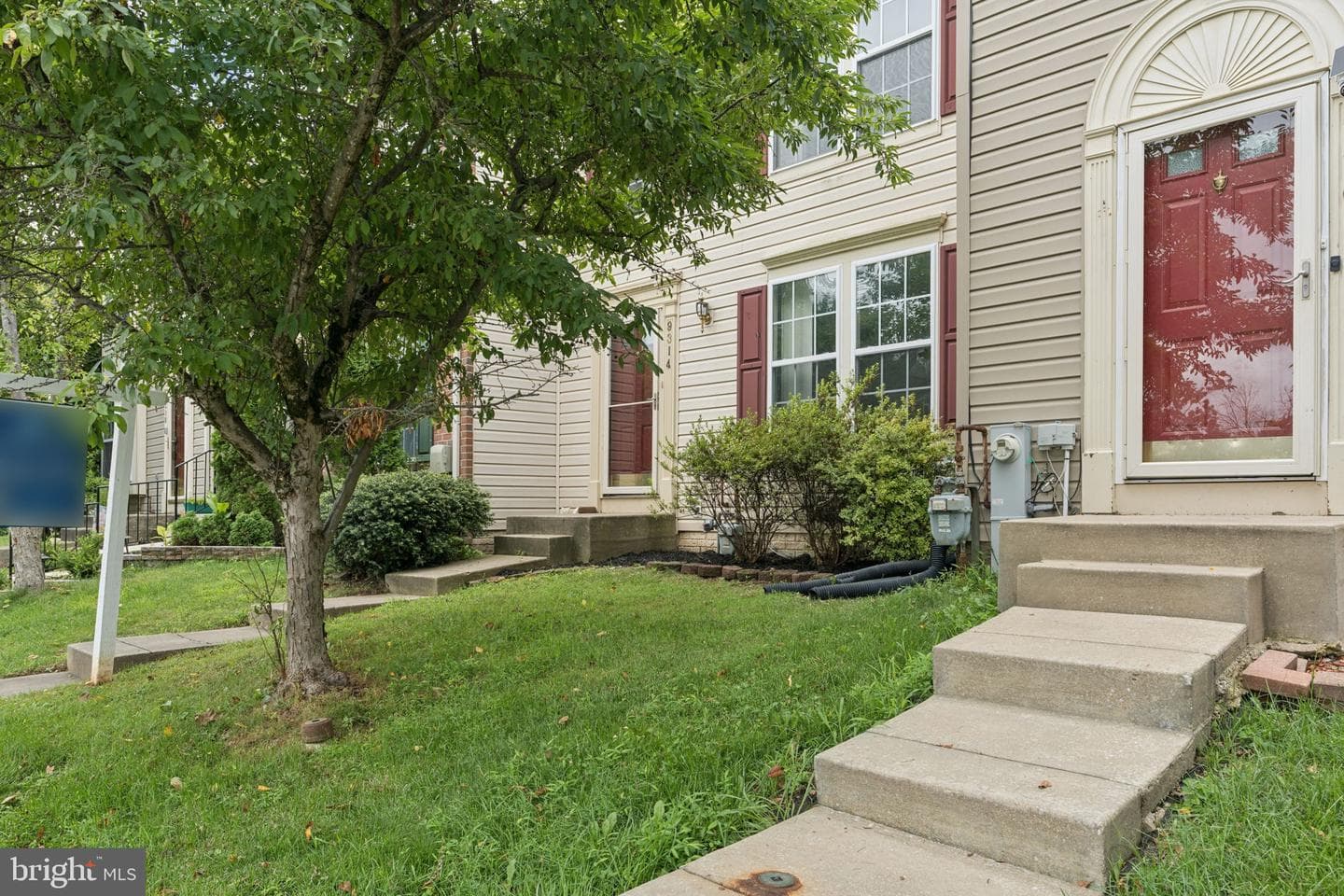 9314 Vanguard Court photo 3