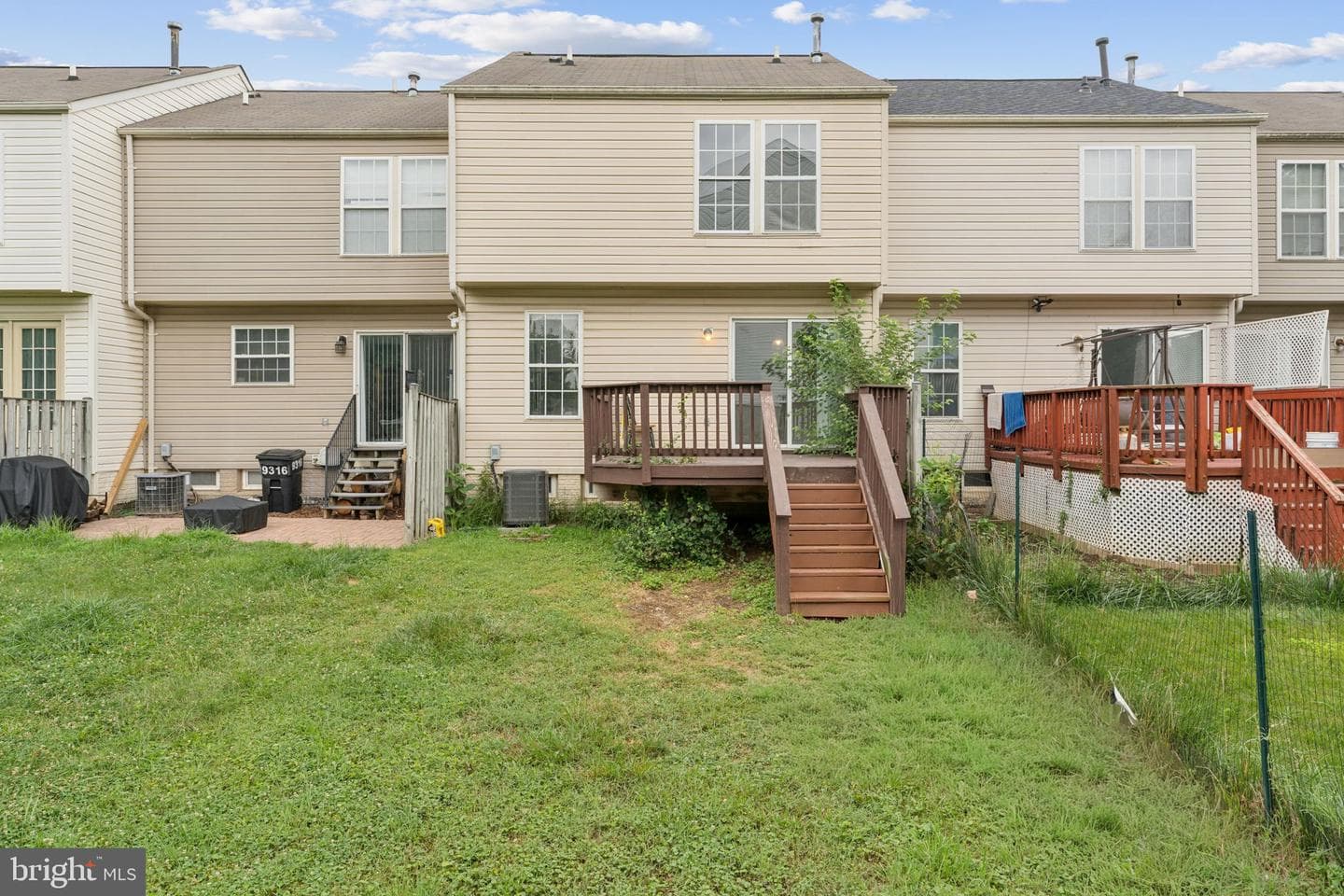 9314 Vanguard Court photo 32