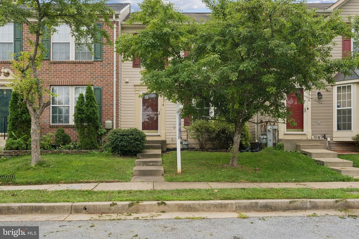 9314 Vanguard Court photo 4