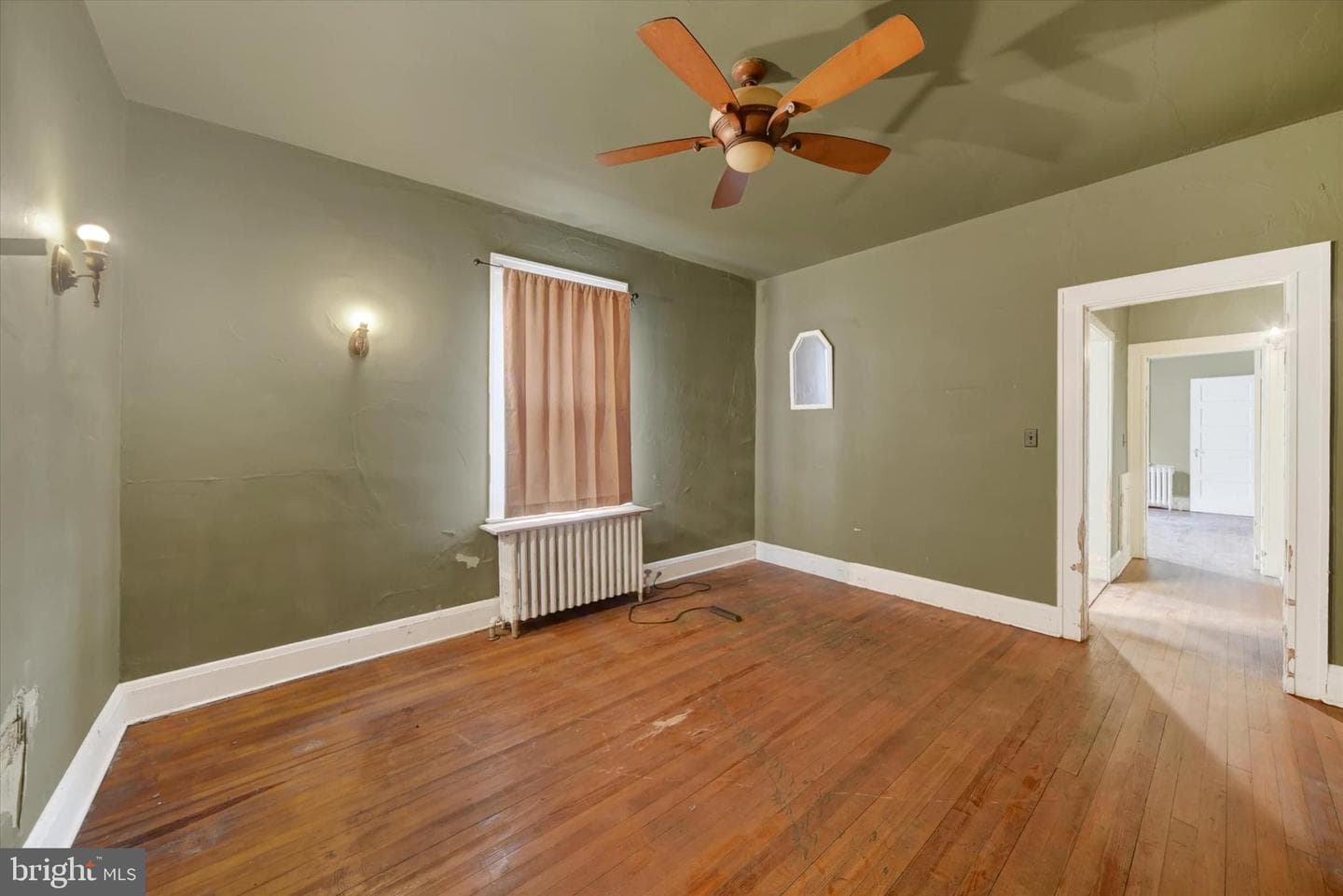 3020 Taylor photo 16