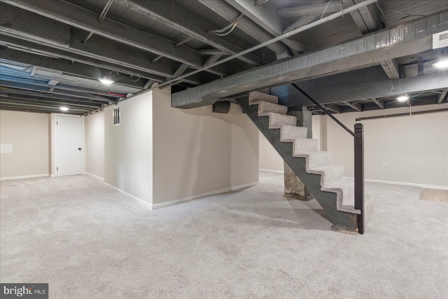 1 Glenwood Avenue photo 35