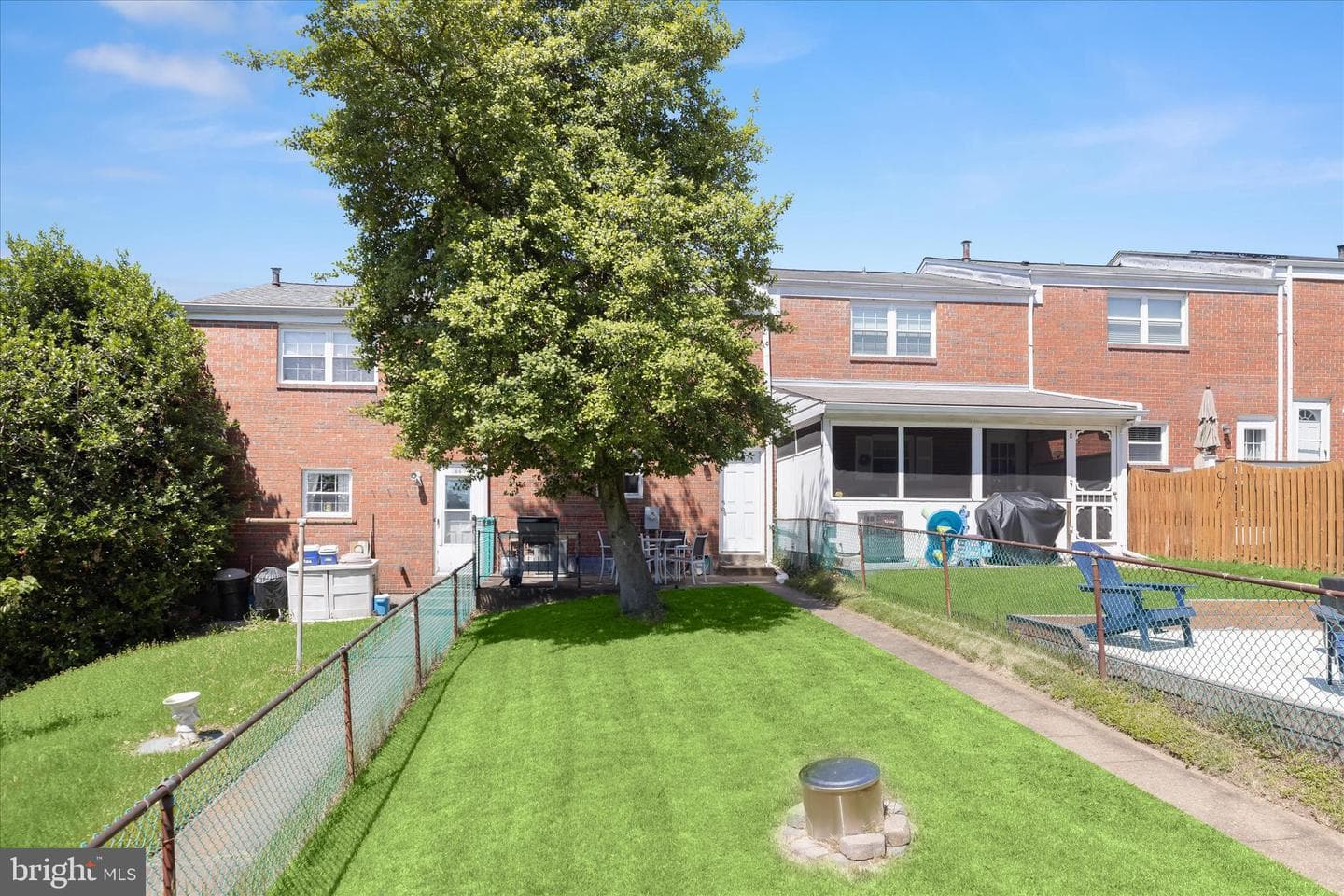 5663 Chelwynd Road photo 36