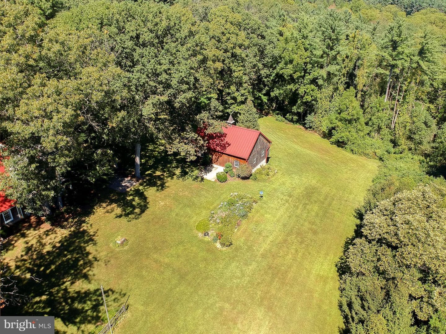 18603 Falls Road photo 18