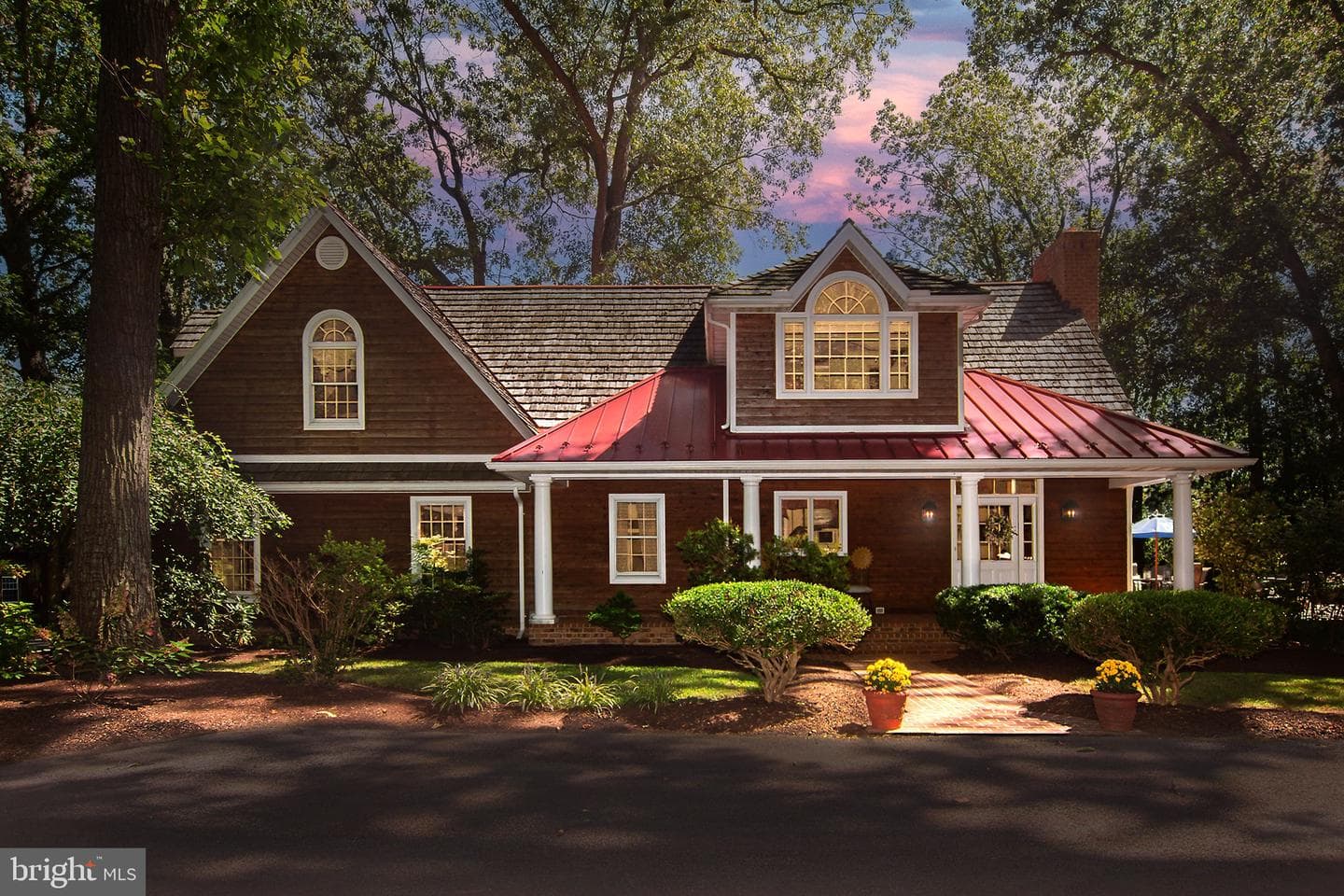 18603 Falls Road photo 23