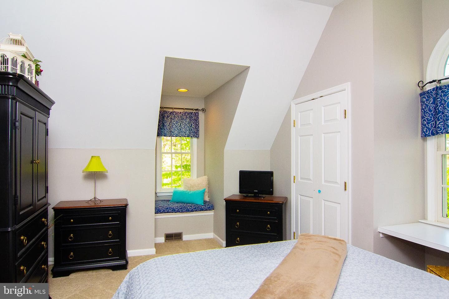 18603 Falls Road photo 55