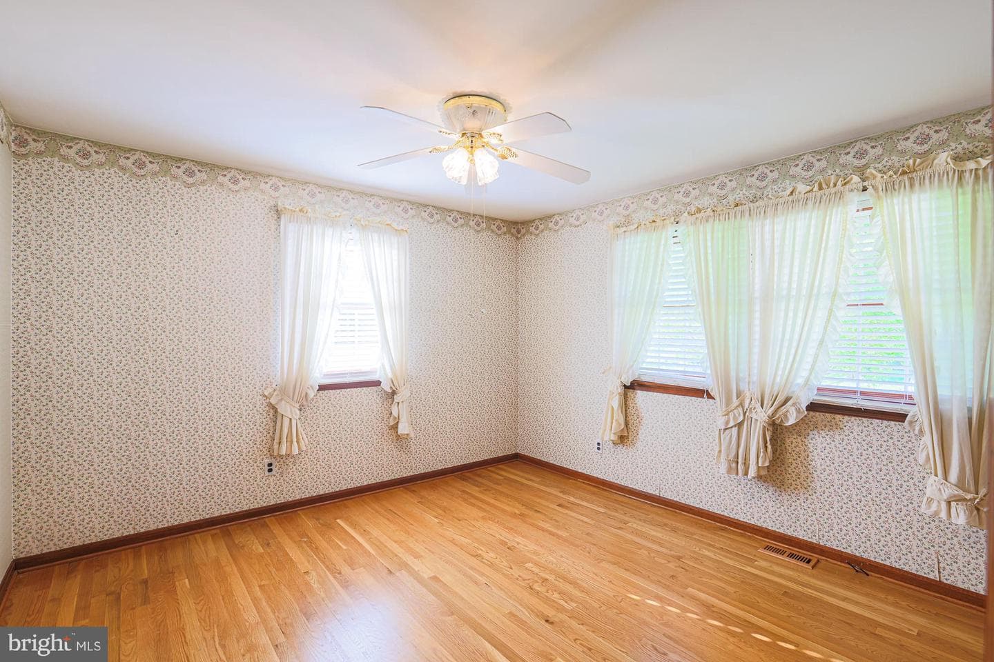 424 Talbott Avenue photo 30