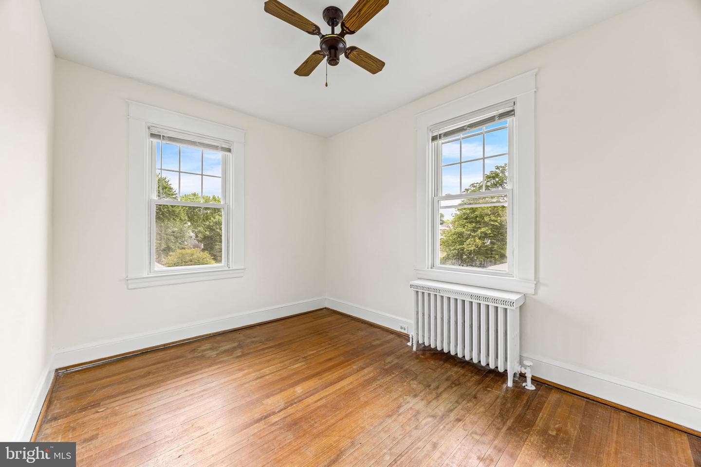 1257 Circle Dr photo 32