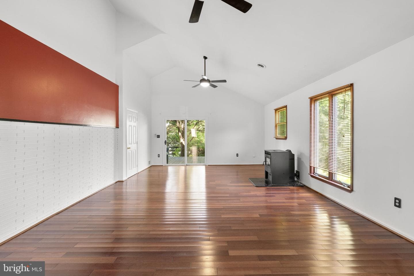 7512 Far Hills Drive photo 11
