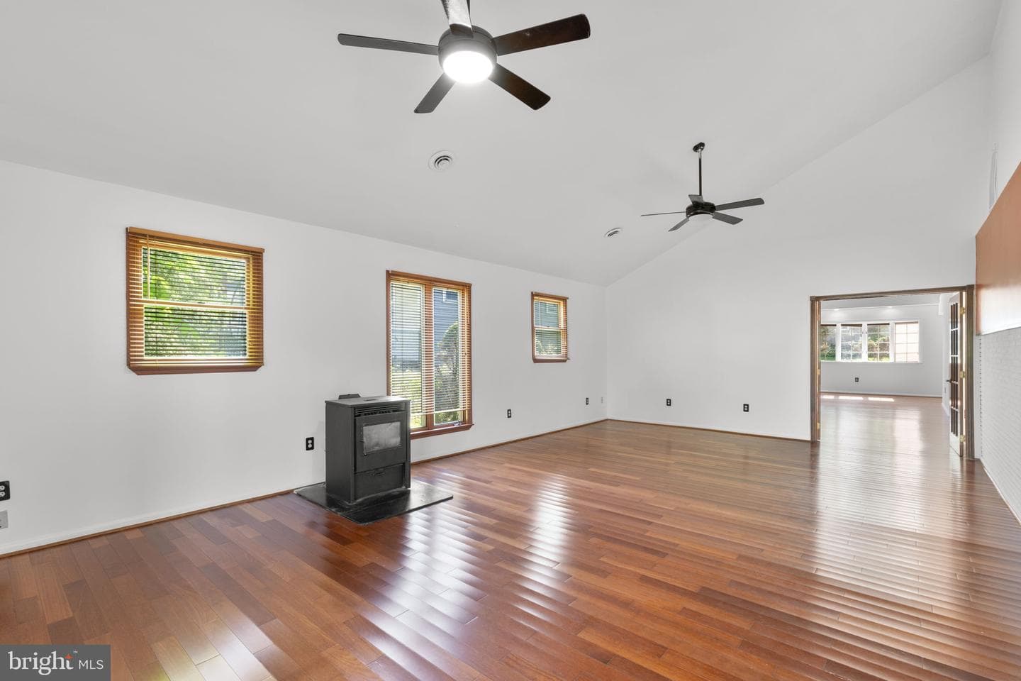7512 Far Hills Drive photo 14