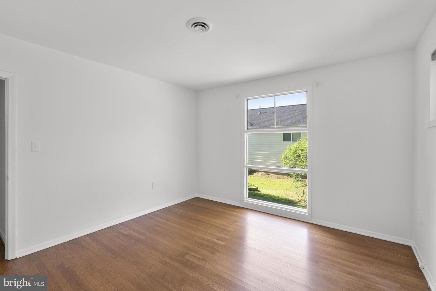 7512 Far Hills Drive photo 32