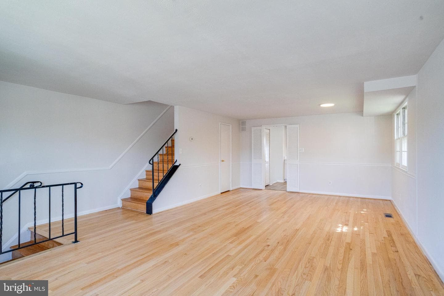 5611 Chelwynd Road photo 4