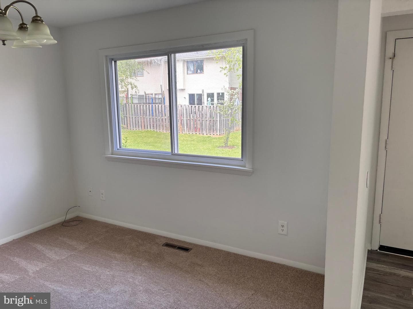 6 Ojibway Road photo 22