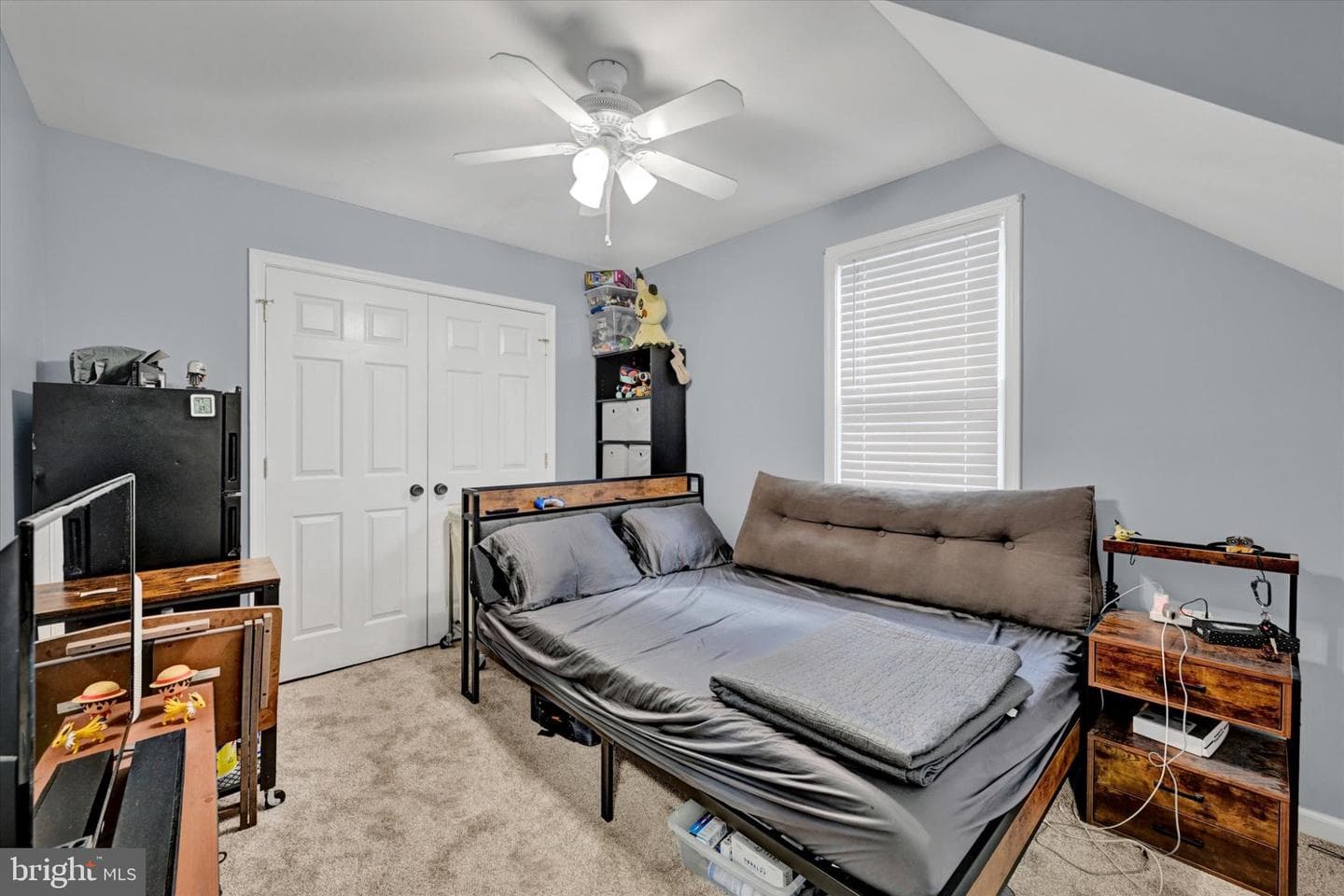 521 Riverside Drive photo 12