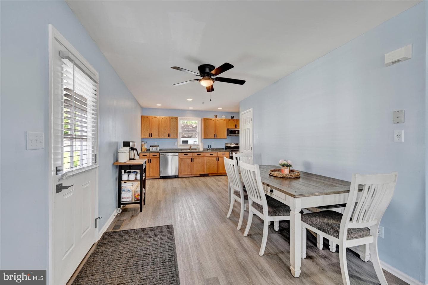 521 Riverside Drive photo 4
