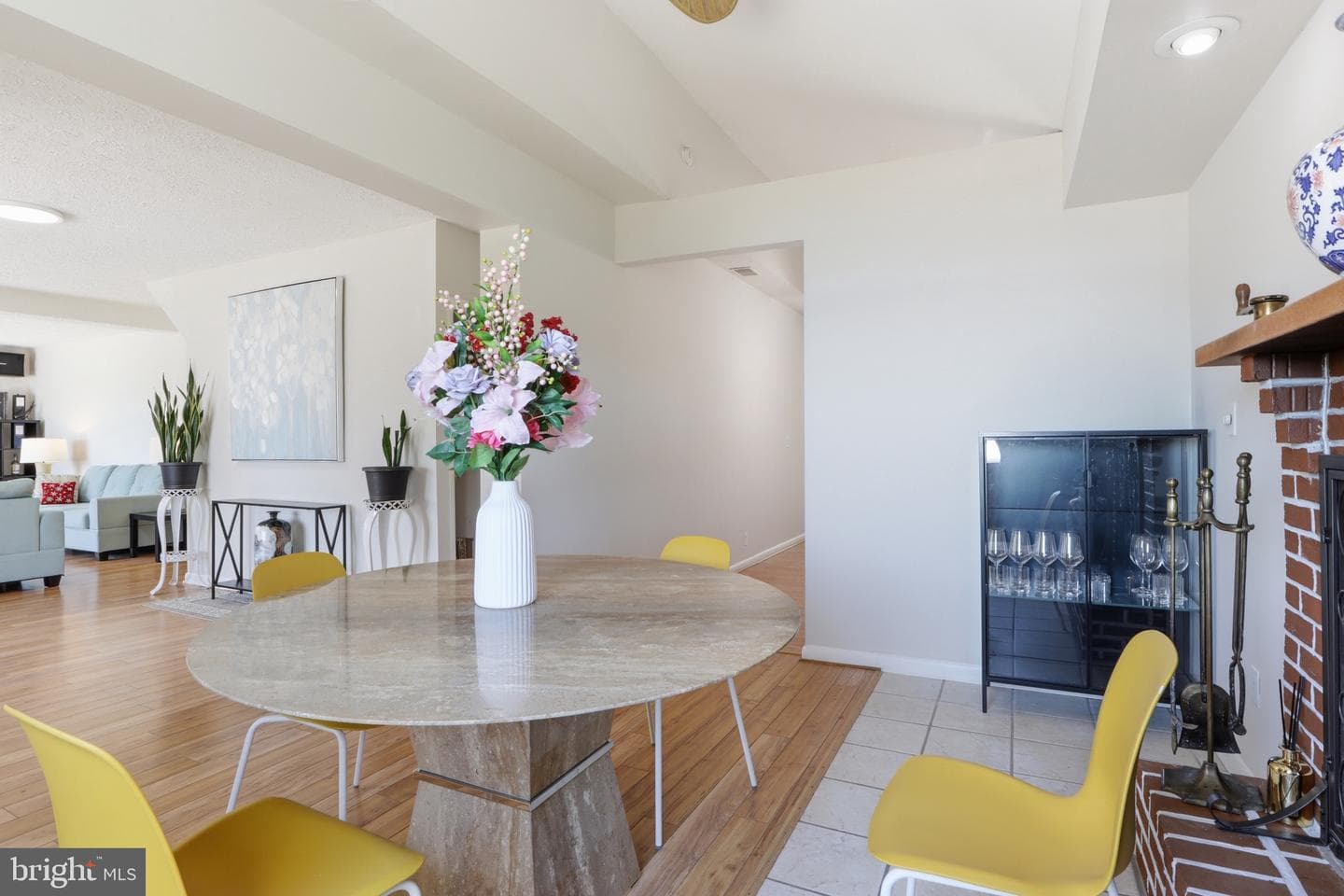 2304 Poplar photo 24