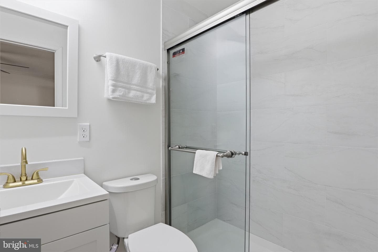 2304 Poplar photo 38